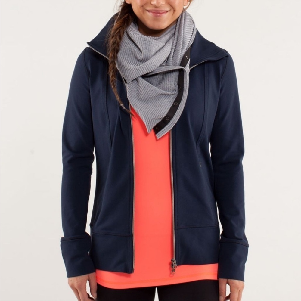 Lululemon Daily Yoga Jacket size 6
